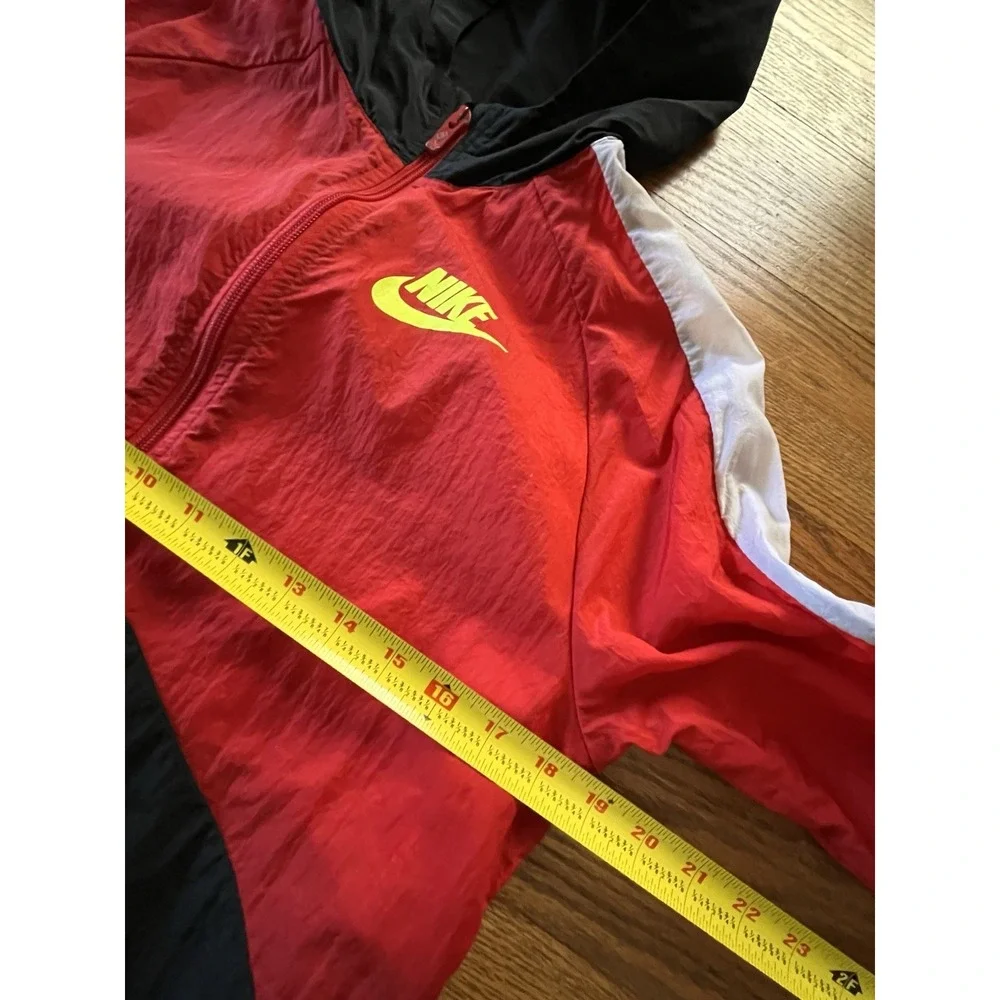 Nike Core Amplify Windrunner Windbreaker Red Black Sz‎ L Youth Kids Jacket